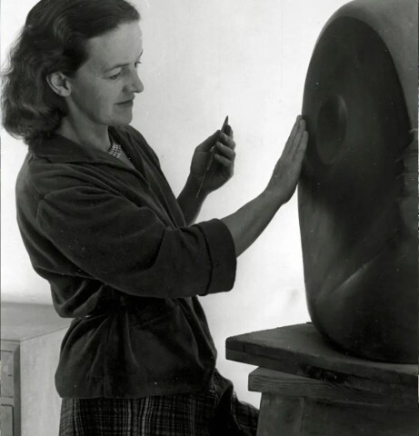 barbara-hepworth-sculpture