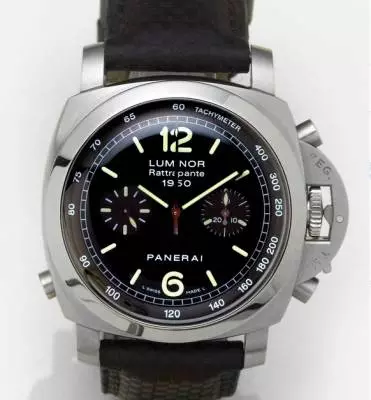 Panerai. Modèle Luminor rattrapante 1950 référence PAM213